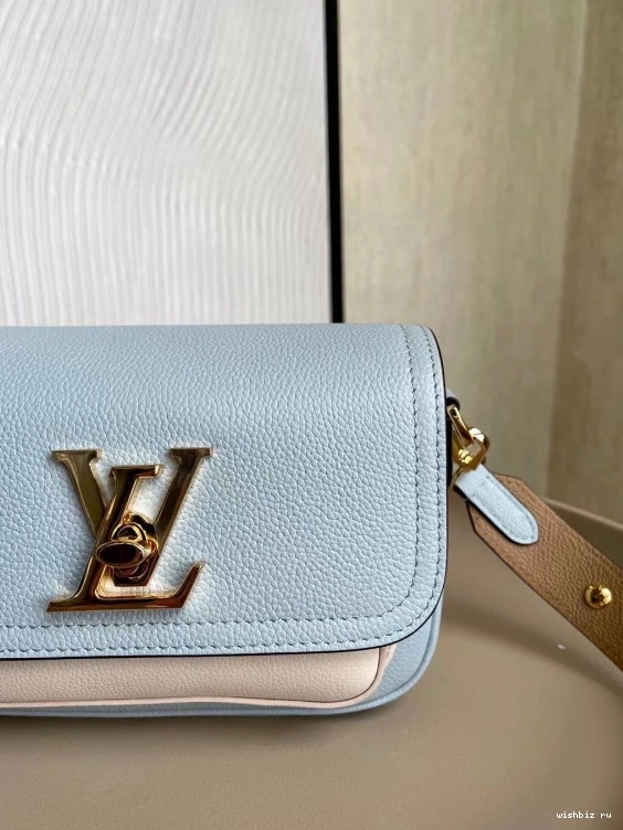 WIS VUITTON LOUIS LOCKME TENDER 0712